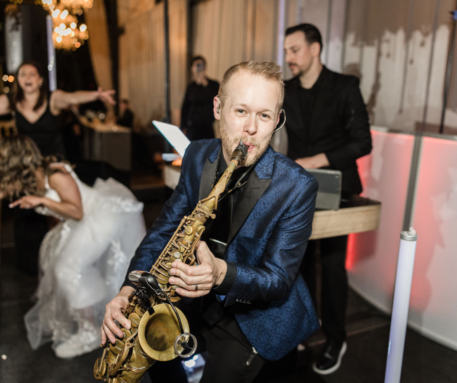 BVTLive! Philadelphia Saxophonist for weddings, Nils Mossblad
