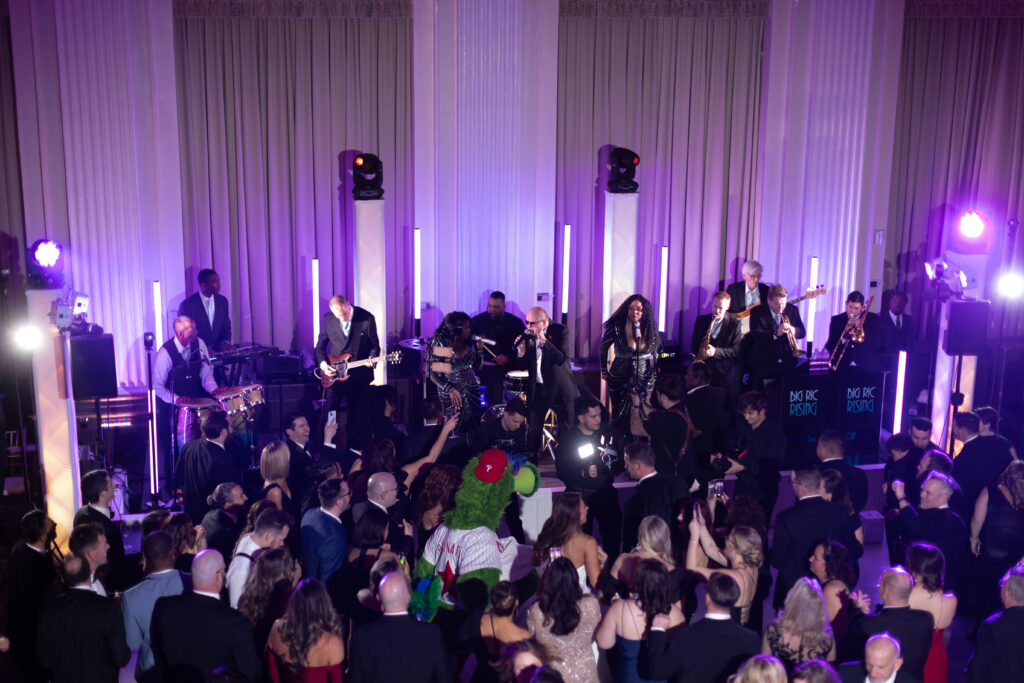 Band Dance Floor Lighting by On It Productions Photo by Mario Oliveto
